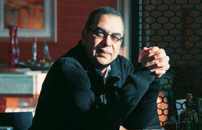  الكاتب أحمد خالد توفيق