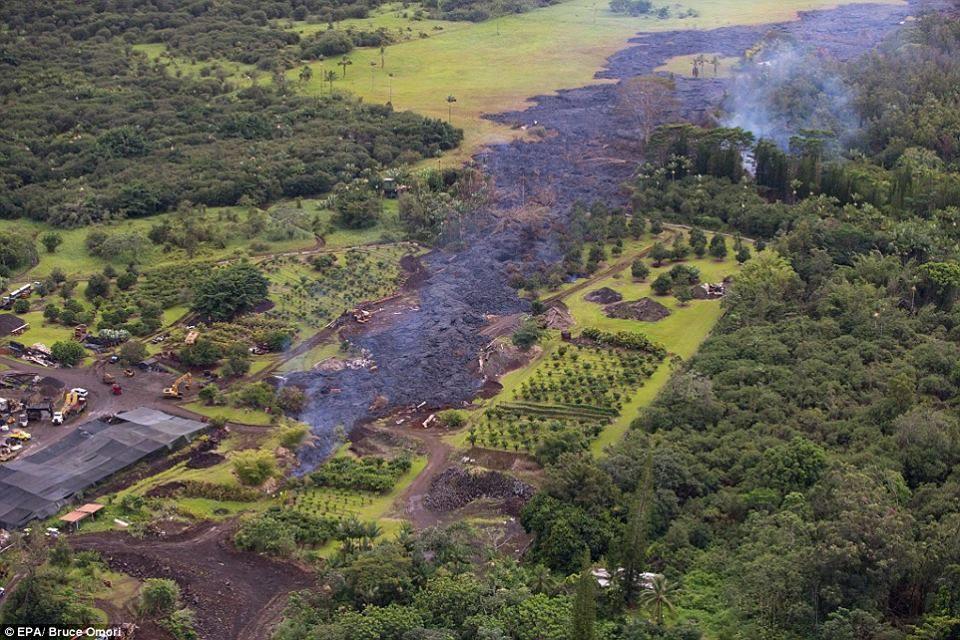 Car destroyed as lava from Hawaii's Kilauea volcano continues to spread