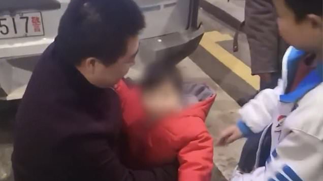 Father sells his one-year-old daughter for £6,800 on the internet to pay for his gambling debts